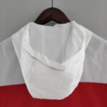 capucha Cortavientos Nike Rojo y Blanco