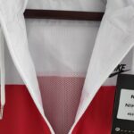 cierre Cortavientos Nike Rojo y Blanco