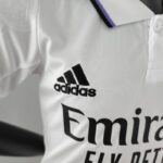 PECHO MARCA Mini conjunto Real Madrid Primera equipación 22/23Mini conjunto Real Madrid Primera equipación 22/23