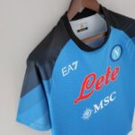 foto lateral camiseta del Napoli 2022-23 local