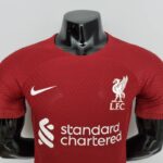 pecho camiseta liverpool 2022-23