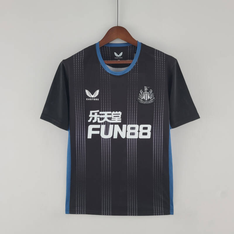 Camiseta Newcastle primera equipación 22-23 - versión fan - frontal Camiseta Newcastle primera equipación 22-23 - versión fan - frontal