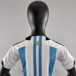 Conjunto niños Argentina Qatar 2022 - cuello posterior
