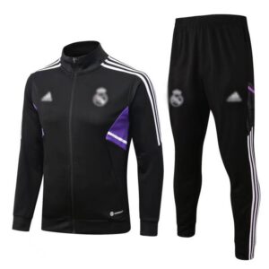 Conjunto de chándal negro del Real Madrid 2022-2023