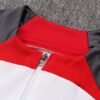 Cuello del chándal blanco del Liverpool 2022-2023