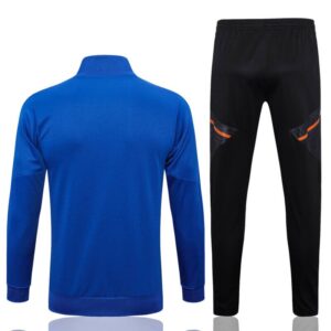 Dorsal del conjunto chándal Real Madrid azul 2022-2023