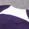 Dorso del cuello de la chaqueta del chándal morado del Milan 2022-2023