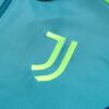 Escudo de la chaqueta del chándal verde del Juventus 2022-2023