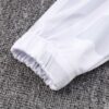 Manga de la chaqueta del chándal blanco del Olympique de Marsella 2022-2023
