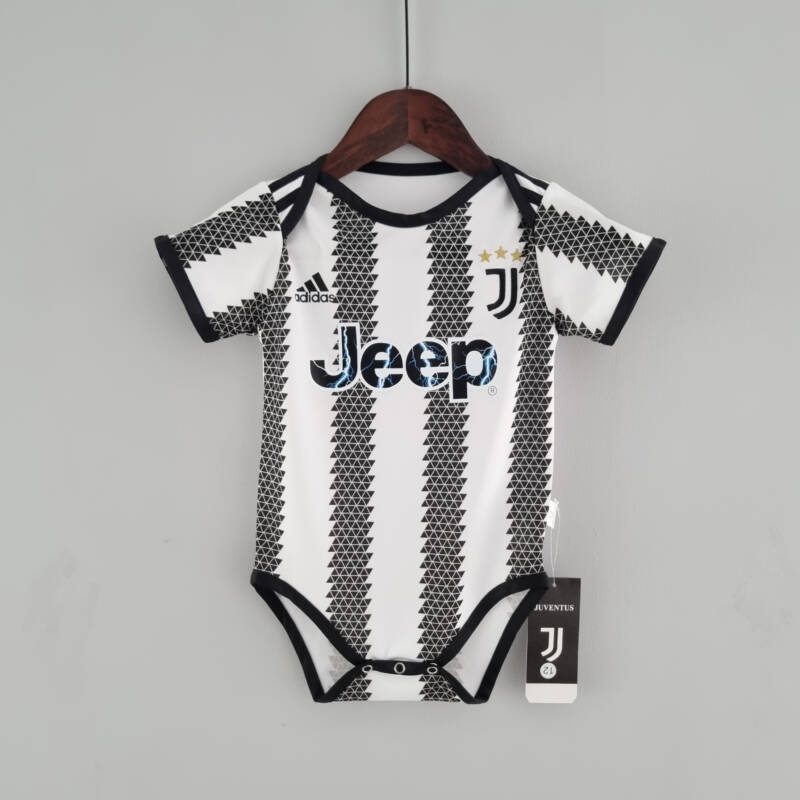 Body de la Juventus primera equipación 2022-2023 frontal Body de la Juventus primera equipación 2022-2023 frontal