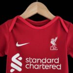 Body del Liverpool primera equipación 2022-2023 Cuello