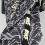 Camiseta Chelsea clásica Negra dorada 2022-2023 lateral