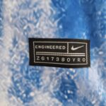 Camiseta PSG edición especial azul y blanco tecnología