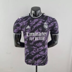 Camiseta Real Madrid edición especial violeta 2022-2023 frontal