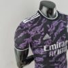 Camiseta Real Madrid edición especial violeta 2022-2023 lateral