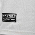 Camiseta Sevilla primera equipación 2022-2023 etiqueta