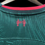 Camiseta Stadium Liverpool tercera equipación 2022-2023 dorso del cuello