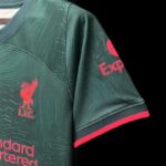 Camiseta Stadium Liverpool tercera equipación 2022-2023 hombro