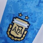 Camiseta edición Conmemorativa del Maratón de Argentina 2022-2023 escudo