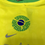 Camiseta local de Brasil mujer versión fan 22-23 logo