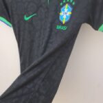 Camiseta negra Brasil edición especial Mujer 2022-2023 lateral