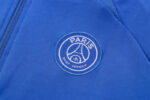 Escudo del chándal azul del Paris Saint-Germain 2022-2023