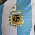 camiseta de argentina con 3 estrellas escudo
