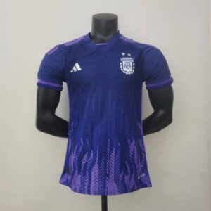 Camiseta Argentina para el Mundial Qatar color violeta 2022 -versión jugador frontal