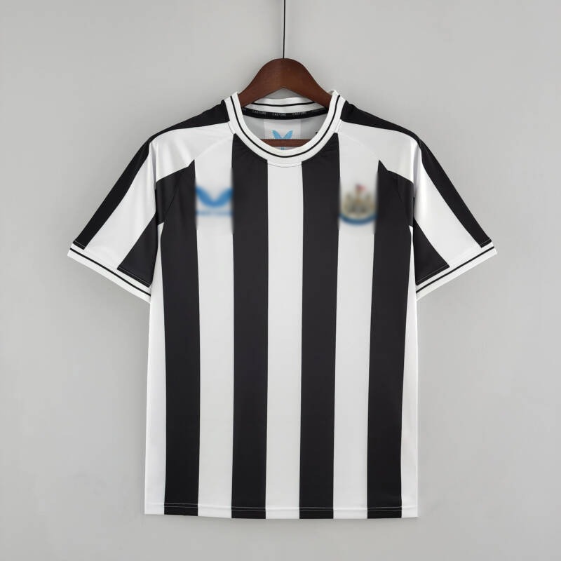 Camiseta Newcastle Local versión jugador 2022-2023 frontal Camiseta Newcastle Local versión jugador 2022-2023 frontal
