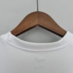 Camiseta Olympique Marsella Edición Heritage Blanca 2022-2023 dorso del cuello