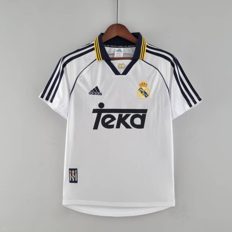 Camiseta Retro Real Madrid primera equipación 2000 frontal Camiseta Retro Real Madrid primera equipación 2000 frontal