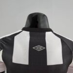 Camiseta Sanatos FC segunda equipación 2022-2023 versión jugador dorso del cuello