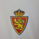Camiseta Zaragoza primera equipación 2022-2023 escudo