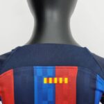 Conjunto barcelona 2023 cuello anterior