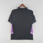 Camiseta Real Madrid entrenamiento 2022-2023 negro-morado dorso