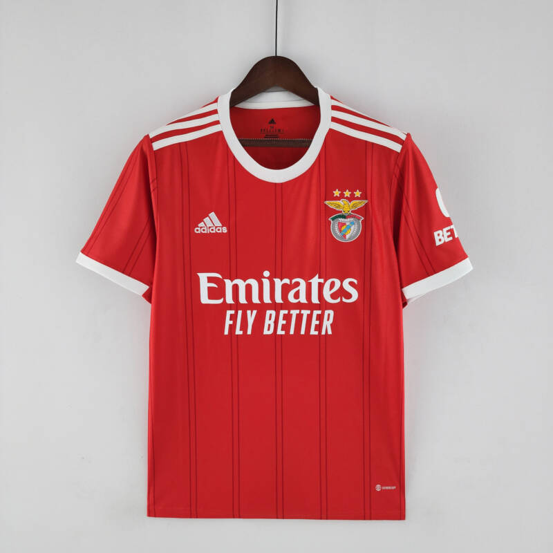 Camiseta SL Benfica primera equipación 2022-2023 frontal Camiseta SL Benfica primera equipación 2022-2023 frontal