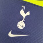 Camiseta Tottenham segunda equipación 2022-2023 - versión jugador escudo