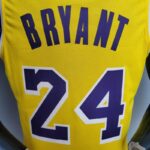 camiseta lakers kobe bryant - 24