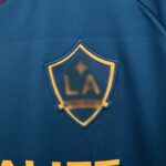 Camiseta Galaxy 2024 escudo