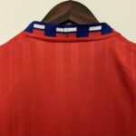 camiseta manchester united 2023-2024 cuello anterior