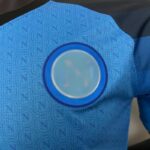 camiseta napoli 2023 escudo