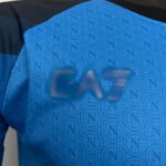 camiseta napoli 2023 logo