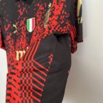Camiseta del AC Milan x Koché cuarta equipación 2022-2023 lateral