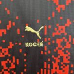 Camiseta del AC Milan x Koché cuarta equipación 2022-2023 logo 1