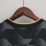 camiseta corinthians mujer negro cuello anterior