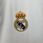 camiseta retro real madrid 2003 escudo