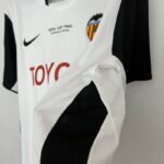 camiseta retro valencia lateral