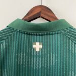 Camiseta Palmeiras 2024 cuello anterior