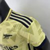 camiseta Arsenal 2024 hombro