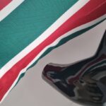 camiseta fluminense lateral